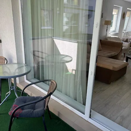 Kronstader Apartment *